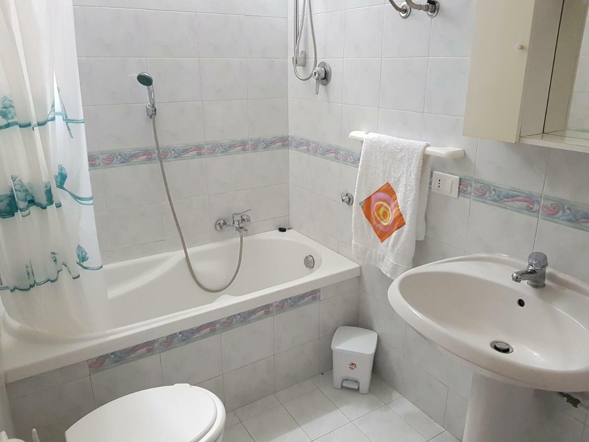 Maison Jolie Apartment Capaci Bagian luar foto